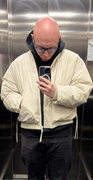Poza de profil a lui Vlad